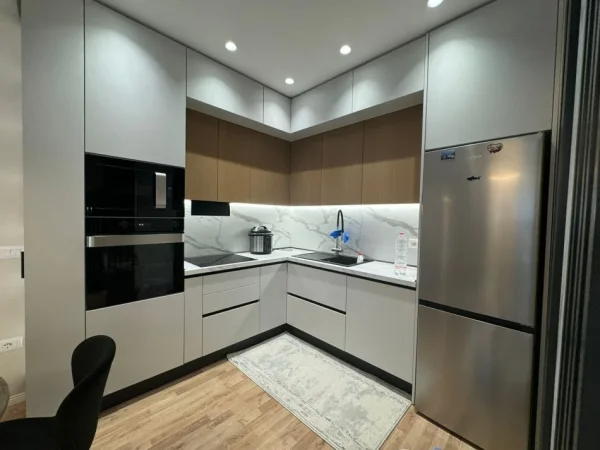 Tirane, shitet apartament 1+1 , 74 m² (5 maji)