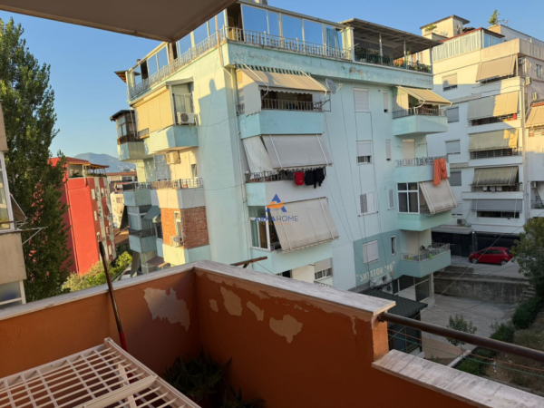 Tirane, jepet me qera 1+1 Kati 5, 60 m² 411 € (Kodra e Diellit)