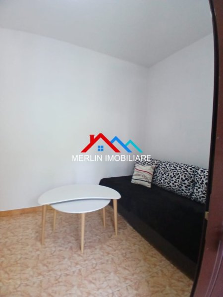 Shqiperi, jepet me qera apartament 1+1 Kati 1, 48 m² 350 € (RRUGA E ELBASANIT)