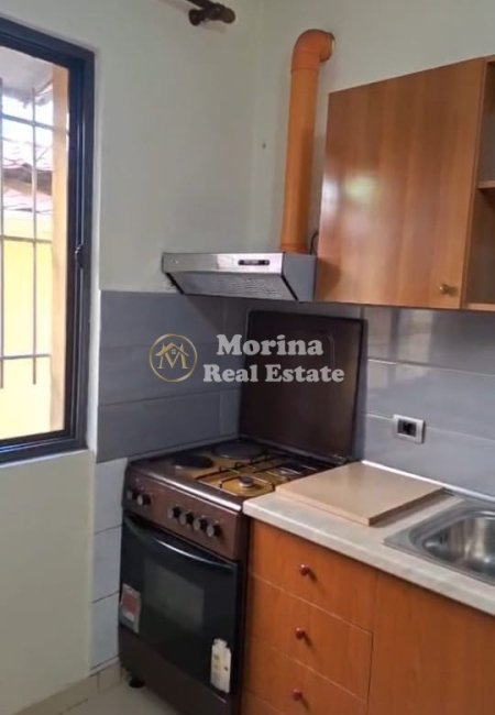 Tirane, jepet me qera shtepi 1+1 Kati 1, 70 m² 350 € (Don Bosko)