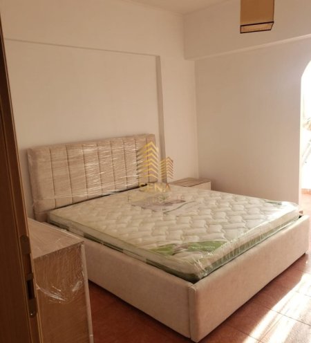 Tirane, jepet me qera apartament 2+1+Ballkon Kati 9, 105 m² 600 € (Perball Kika 2)