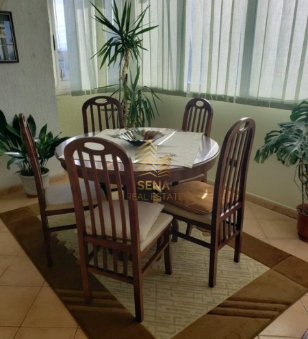 Tirane, jepet me qera apartament 2+1+Ballkon Kati 9, 105 m² 600 € (Perball Kika 2)