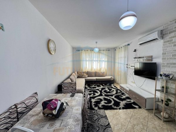 Tirane, shitet apartament 2+1 Kati 3, 84 m² 99.000 € (KTHESA KAMZES)