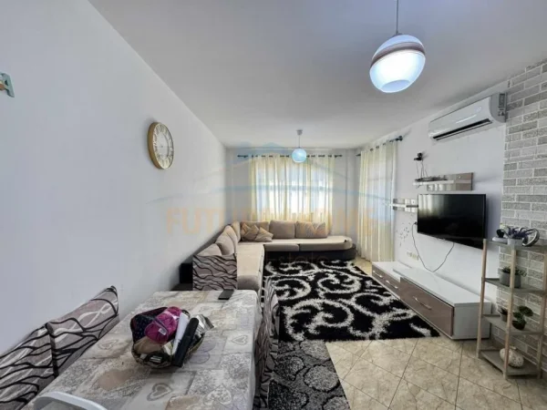 Tirane, shitet apartament 2+1 Kati 3, 84 m² 99.000 € (KTHESA KAMZES)