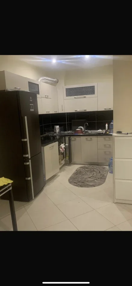 Tirane, jepet me qera apartament 1+1+Ballkon Kati 5, 74 m² 400 € (Rruga Teodor Keko,Astir)