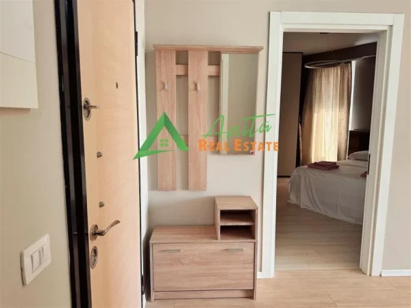 Tirane, jepet me qera apartament 1+1+Ballkon Kati 6, 65 m² 69 000 Leke (Shkolla e Baletit)
