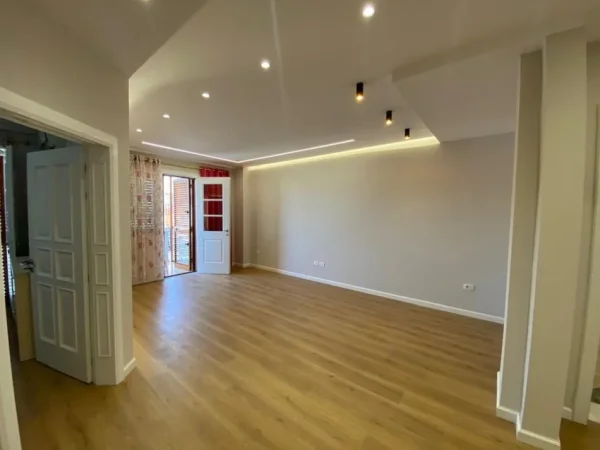 Tirane, shitet apartament 1+1 Kati 1, 78 m² 140.000 € (Fondnacioni Eleonore)