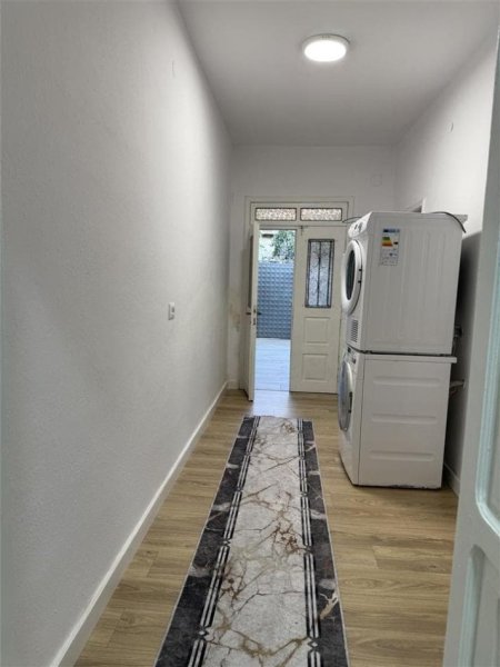 Tirane, jepet me qera apartament 1+1+Ballkon Kati 1, 60 m² 400 € (yzberisht)