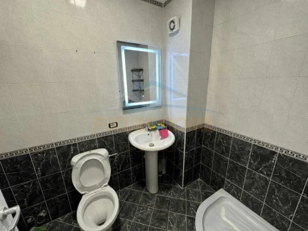 Tirane, shes apartament 2+1 Kati 3, 76 m² 119.000 € (Yzberisht)