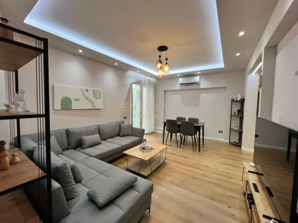 Tirane, shitet apartament+verande | Penthouse 2+1+Aneks+Ballkon Kati 11, 110 m² 258.000 € 