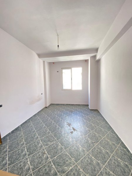 Tirane, shes apartament 2+1 Kati 3, 96 m² 120.000 € (Rruga Muhamet Deliu, Fresk, ID: 1008-6)