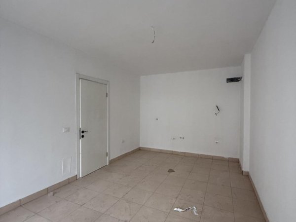 Tirane, jepet me qera apartament 1+1 Kati 4, 63 m² 450€ (5 maj)