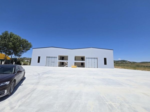 Durres, shitet ambjent biznesi Kati 0, 6.273 m² 1.300.000 € 