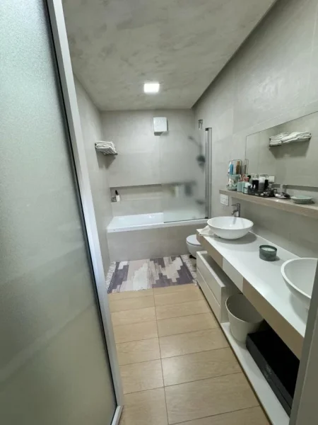 Tirane, shitet apartament 3+1 , 155 m² 465.000 € (Sunrise Residence)