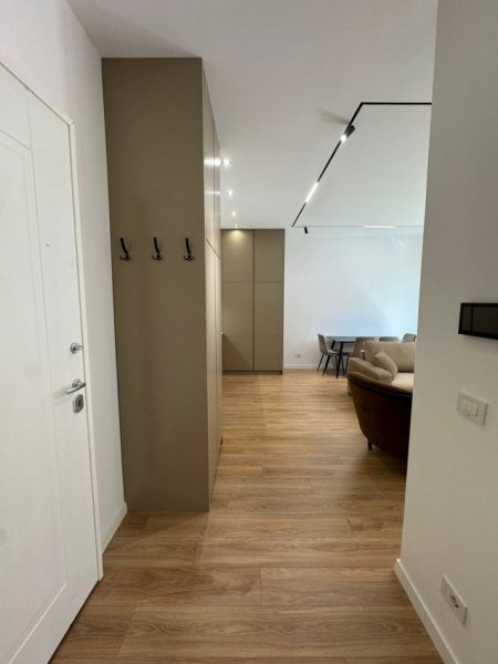 Tirane, jepet me qera apartament 1+1+Aneks+Ballkon Kati 6, 72 m² 1.000 € (Kompleksi Delijorgji)