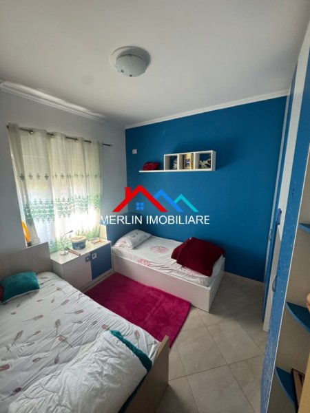 Tirane, shitet apartament 3+1 Kati 3, 98 m² 137.000 € (RRUGA SOTIR CACI,FRESK)