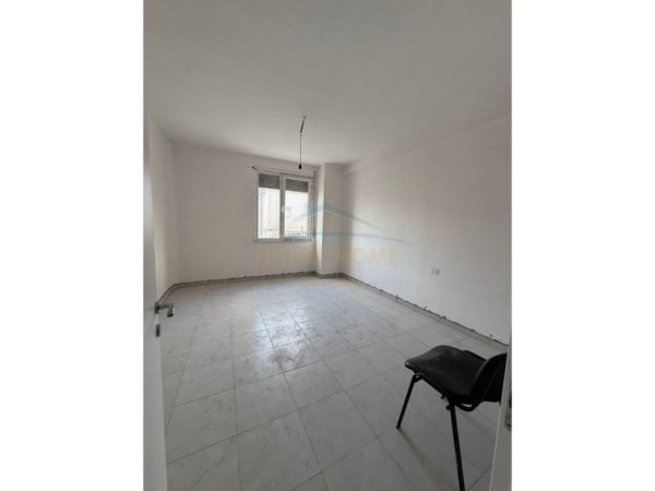 0683487469 Tirane, shitet apartament 2+1 Kati 1, 103 m² 123.000 € (SHKOZE)