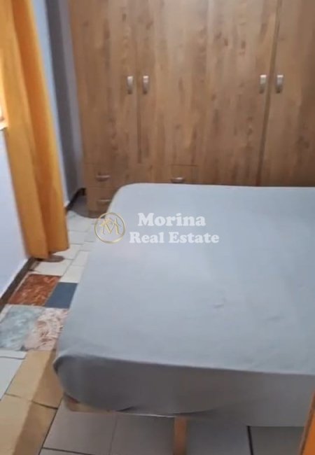 Tirane, jepet me qera garsonier 1+1 Kati 1, 40 m² 250 € 