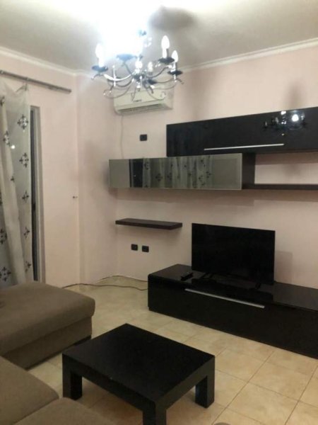 Tirane, jepet me qera 2+1+BLK Kati 6, 80 m² 400 Euro