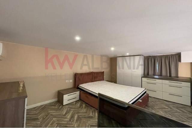 Tirane, jepet me qera apartament 1+1+BLK Kati 1, 550 Euro (Kopshti Zoologjik)