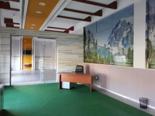 Tirane, shitet ambjent biznesi 1.014 m² 1.200.000 Euro (Vaqarr)