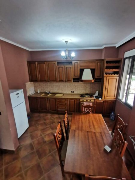 Tirane, shes apartament 2+1 Kati 11, 107 m² 150.000 Euro (myslym shyri)