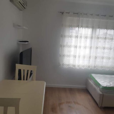 Tirane, shitet garsonier 1+1 Kati 5, 28 m² 50.000 Euro (Brryl Buze unaze)