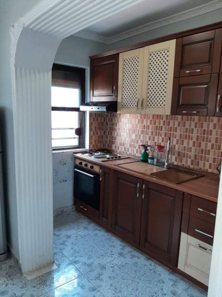 Tirane, shitet apartament 1+1 Kati 4, 56 m² 72.000 Euro (Rruga Myslim Lela)