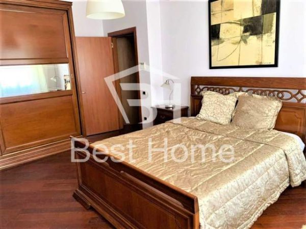 Tirane, jap me qera apartament 2+1+BLK Kati 8, 110 m² 1.100 Euro (Rruga Abdyl Frasheri)