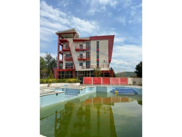 Tirane, shes hotel Kati 0, 3.310 m² 850.000 Euro (Vore)