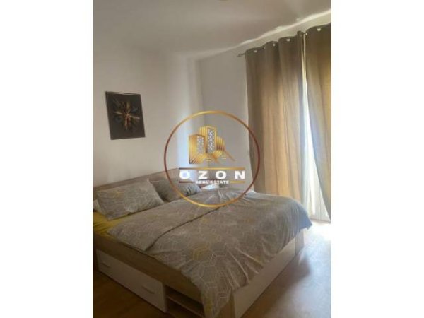 Tirane, jepet me qera apartament 3+1+A+BLK Kati 3, 180 m² 1.400 Euro (SAUK)