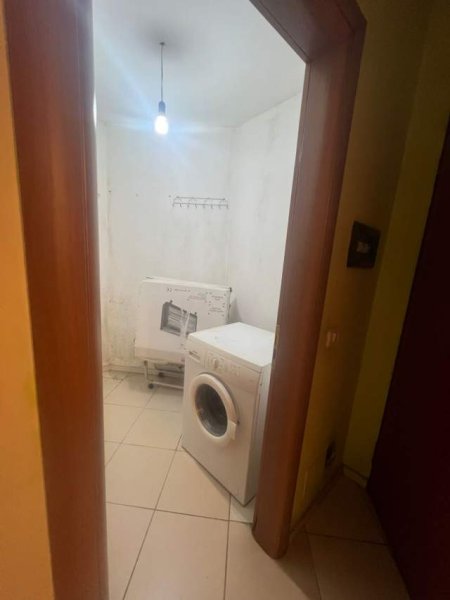 Tirane, jepet me qera apartament 2+1+BLK Kati 3, 100 m² 30.000 Leke (pallatet e Verdha kthesa e Kamzes)