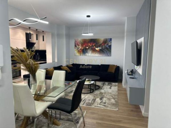 Tirane, shitet Penthouse 2+1+BLK Kati 5, 122 m² 159.000 Euro (Shkoze)