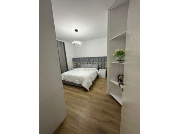 Tirane, shitet Penthouse 2+1+BLK Kati 5, 122 m² 159.000 Euro (Shkoze)