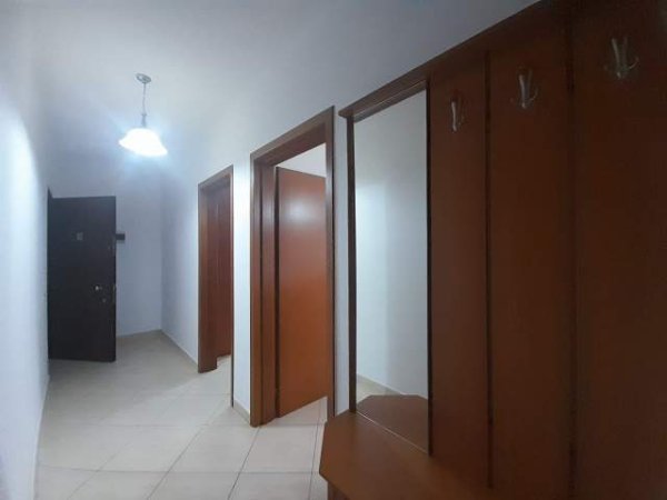 Tirane, shitet apartament 1+1+A Kati 9, 68 m² 125.000 Euro (Rruga Him Kolli)