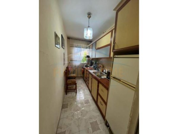 Tirane, shitet apartament 1+1+A Kati 3, 54 m² 50.000 Euro (5 MAJ)