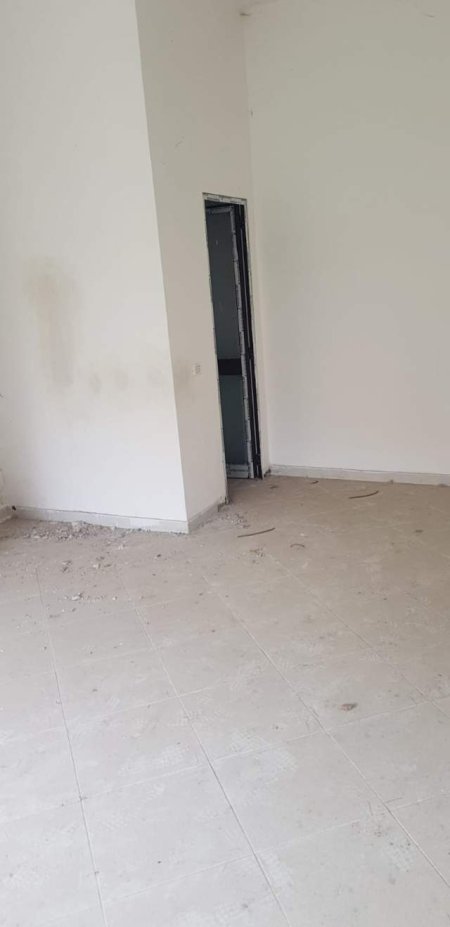 Tirane, shes ambjent biznesi Kati -1, 30 m² 35.000 Euro (rruga loni ligori)