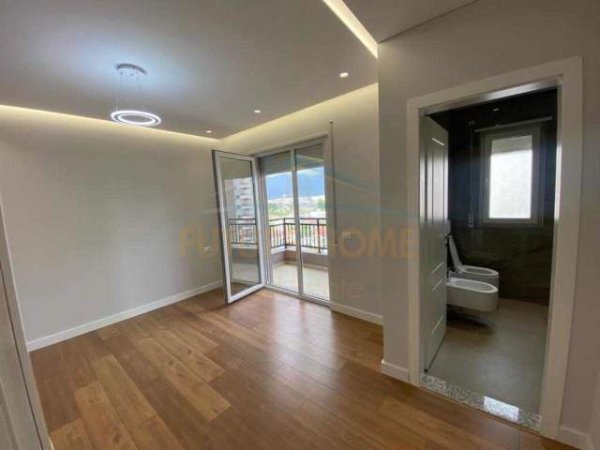 Tirane, jepet me qera apartament 2+1 Kati 7, 110 m² 350 Euro (Unaza E Re Astir)