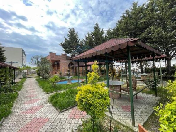 Tirane, shes truall 2.070 m² 700.000 Euro (Kashar)