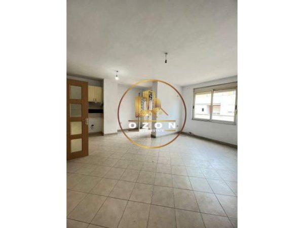 Tirane, jepet me qera apartament 2+1+BLK Kati 7, 35.000 (Vila L)
