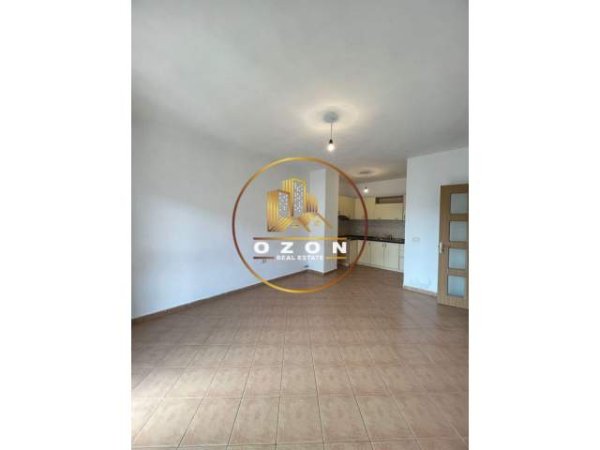 Tirane, jepet me qera apartament 2+1+BLK Kati 6, 68 m² 29.000 Leke (Vila L)