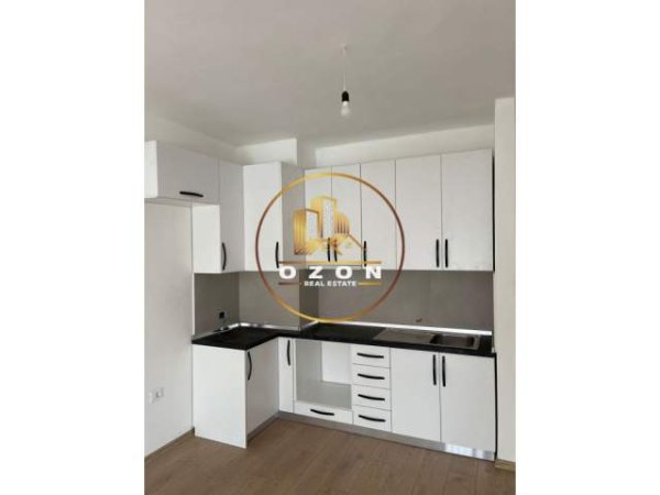Tirane, jepet me qera apartament 1+1+BLK Kati 5, 68 m² 29.000 Leke (Vila L)