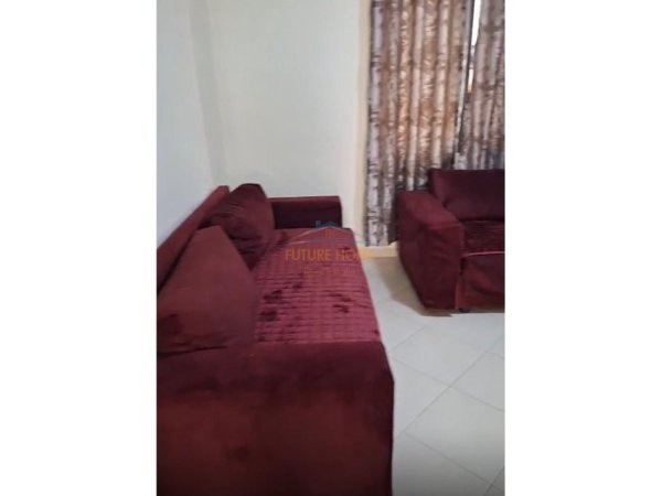 Tirane, jepet me qera apartament 1+1 Kati 1, 70 m² 350 € 