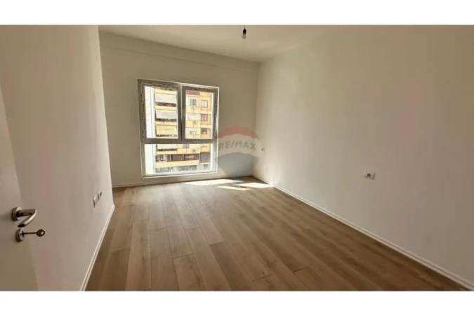 Tirane, jepet me qera apartament 1+1+Ballkon , 60 m² 500 € (Zogu i Zi)