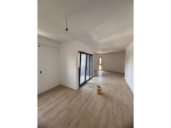 0683487469 Tirane, jepet me qera apartament 2+1 Kati 0, 70 m² 650 € (KODRA E DIELLIT 2)