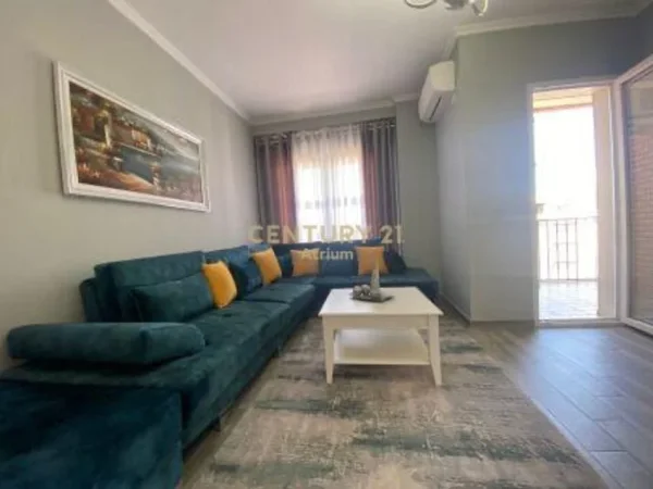 Tirane, jepet me qera apartament 1+1 Kati 6, 70 m² 550 € 