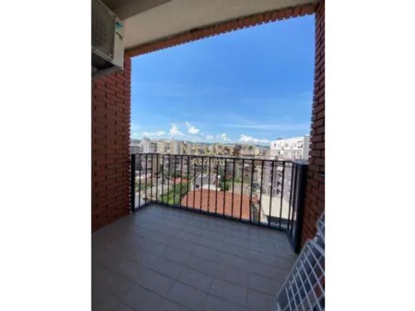 Tirane, jepet me qera apartament 1+1 Kati 6, 70 m² 550 € 