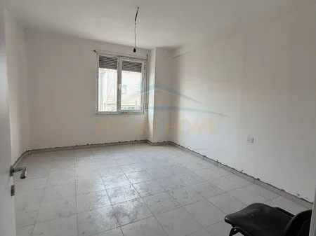 Tirane, shitet apartament 2+1+Ballkon Kati 1, 103 m² 123.000 € (Shkozë, Relux Residence)