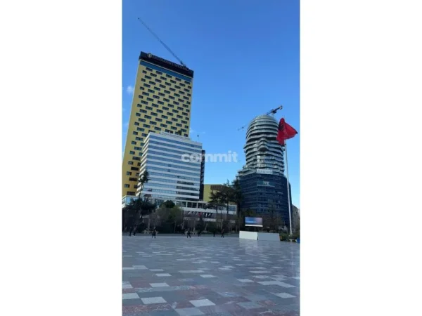 Tirane, jepet me qera apartament 1+1 Kati 2, 900 € 