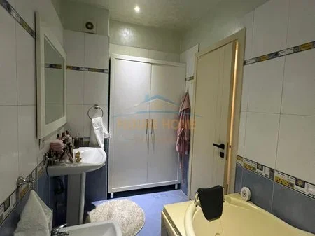 Tirane, shitet apartament 2+1 Kati 1, 119 m² 300.000 € (Bulevardi Gjergj Fishta)